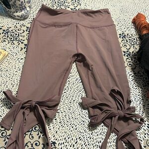 Plum leggings with tie around ankle, size small shein